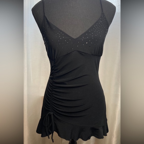 le chateau Tops - le chateau Gathered Top with Spaghetti Straps Size S Black.